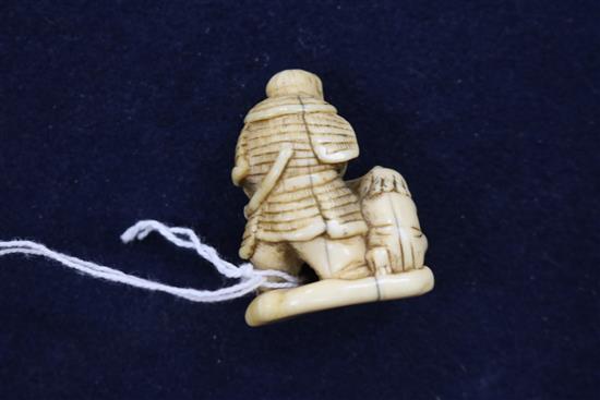 Two Japanese ivory netsuke, 19th century, 4cm